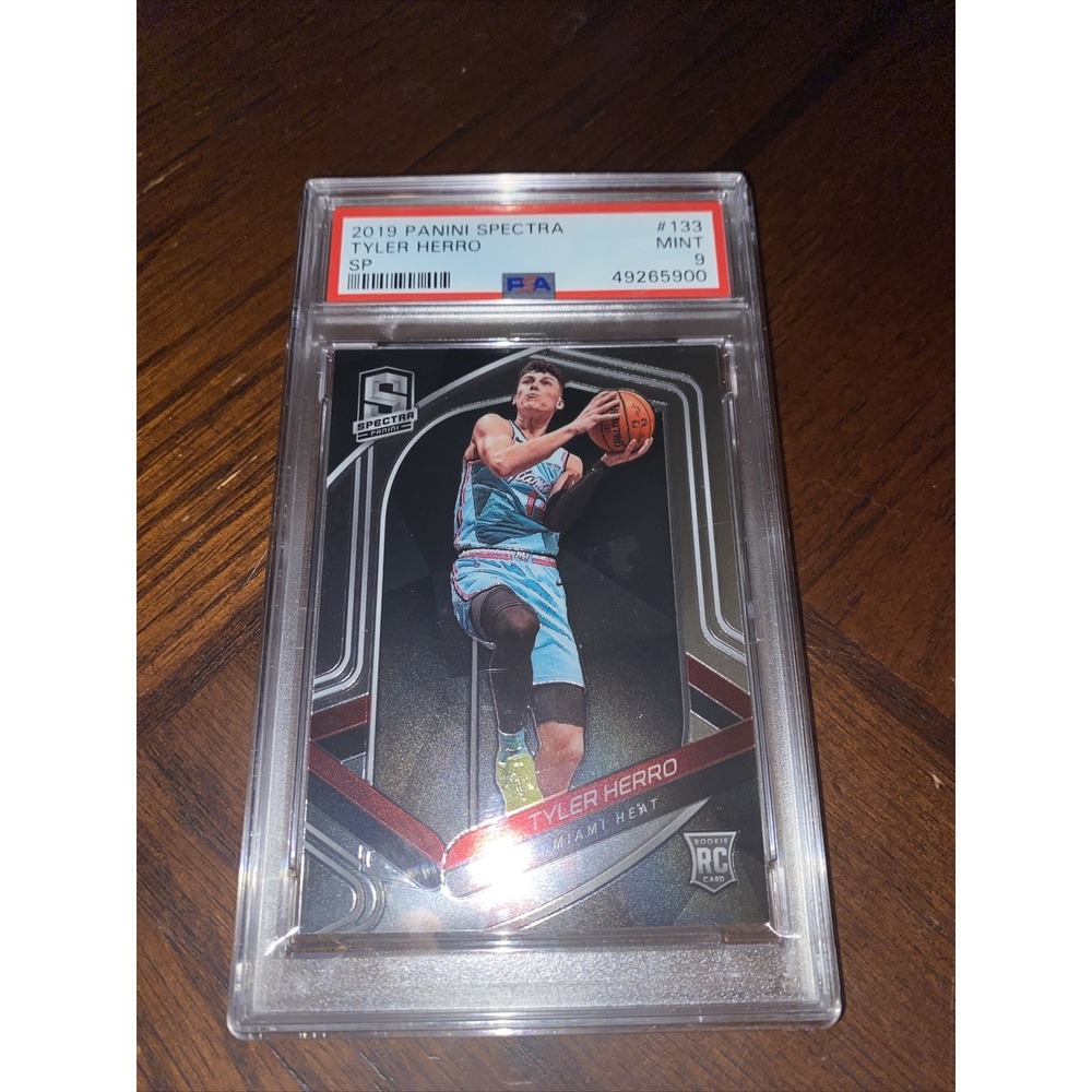 Tyler Herro 2019-20 Panini Spectra SP Variation #133 RC Rookie PSA 9 MINT Heat‎